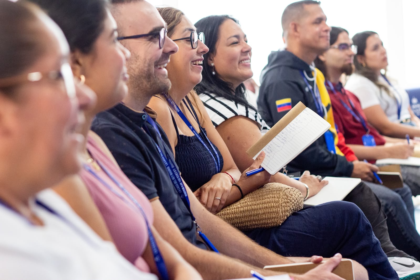 Asistentes atentos durante el taller