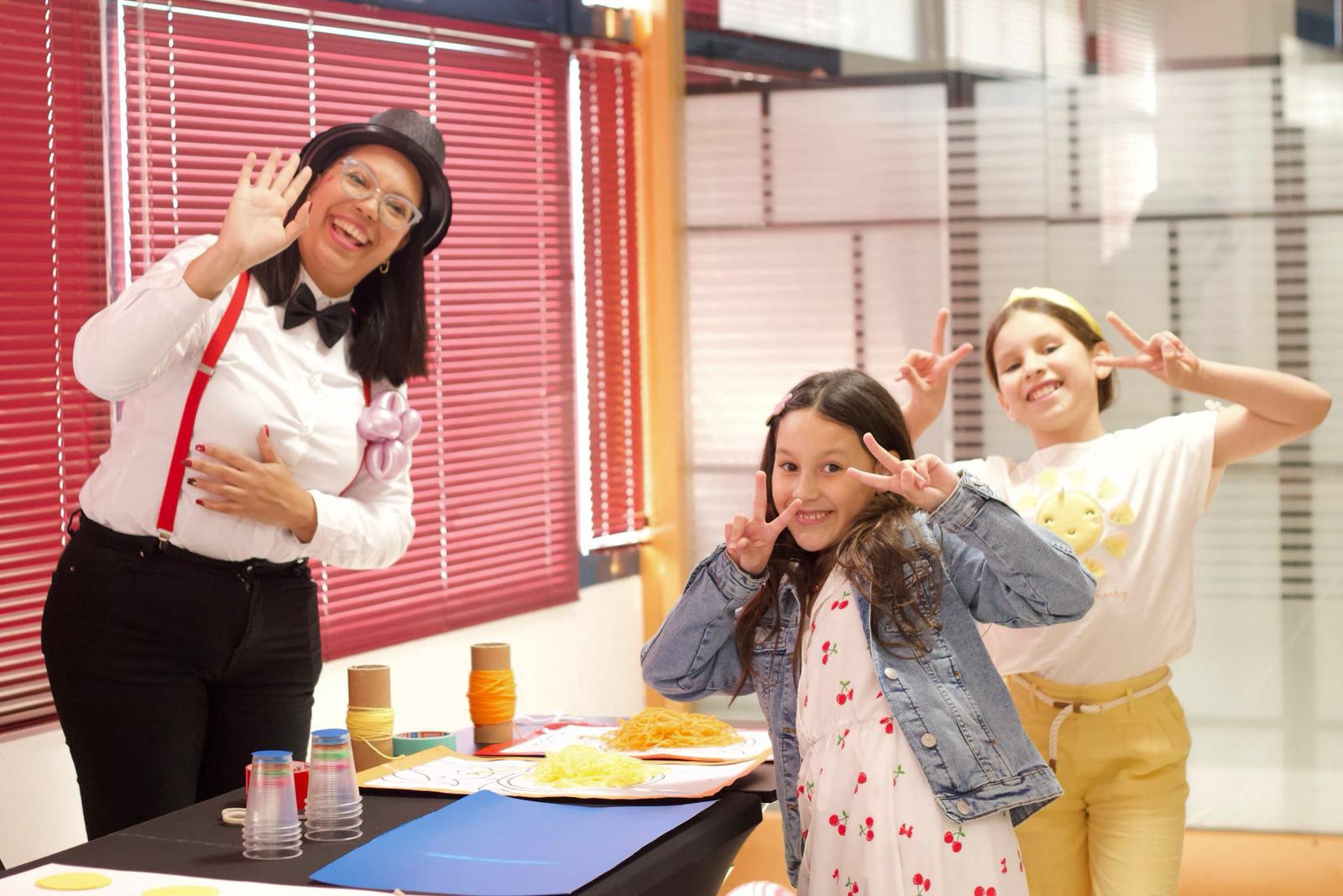 Actividad especial con manualidades en ReyKids
